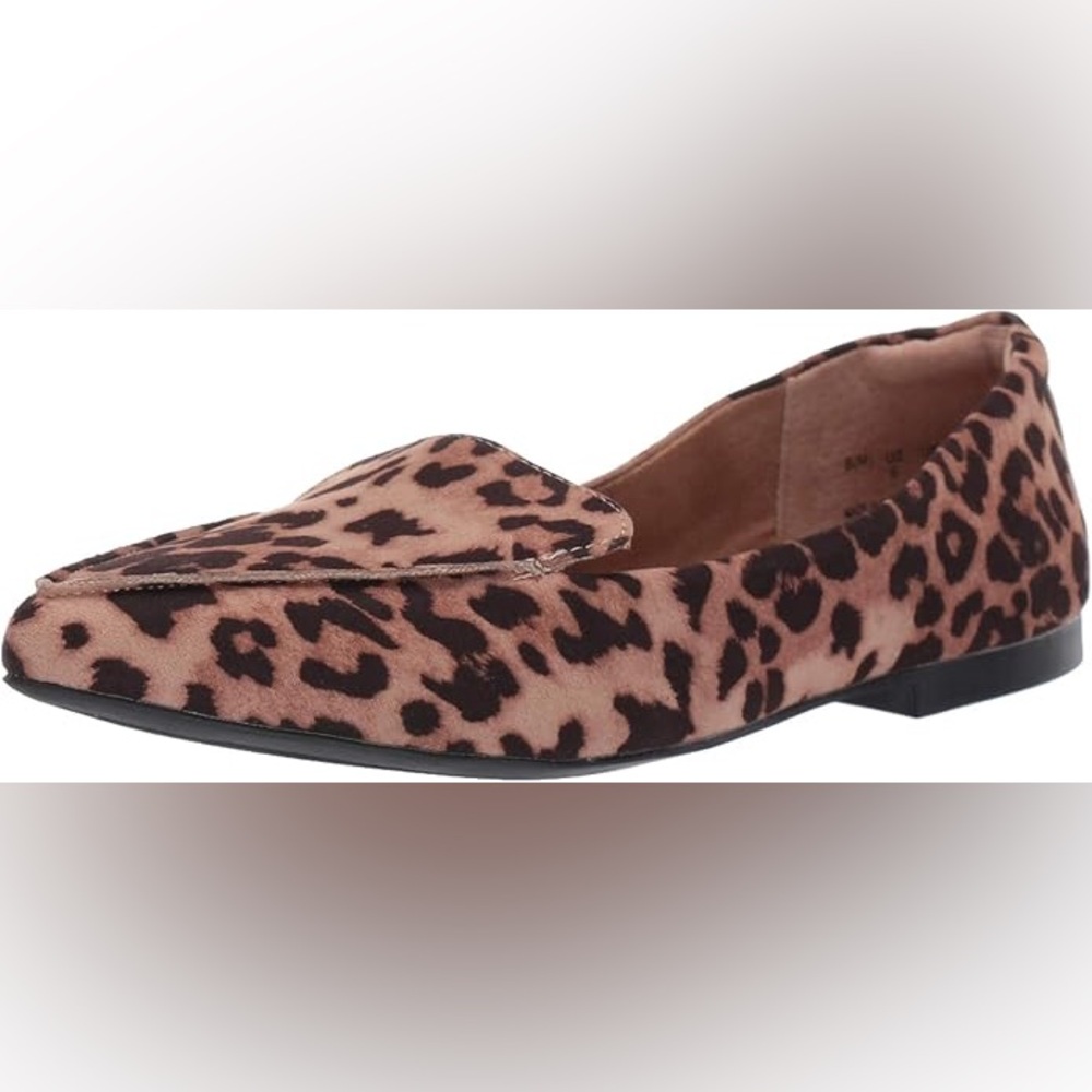 EUC - Amazon Essentials Womens Loafer Flat